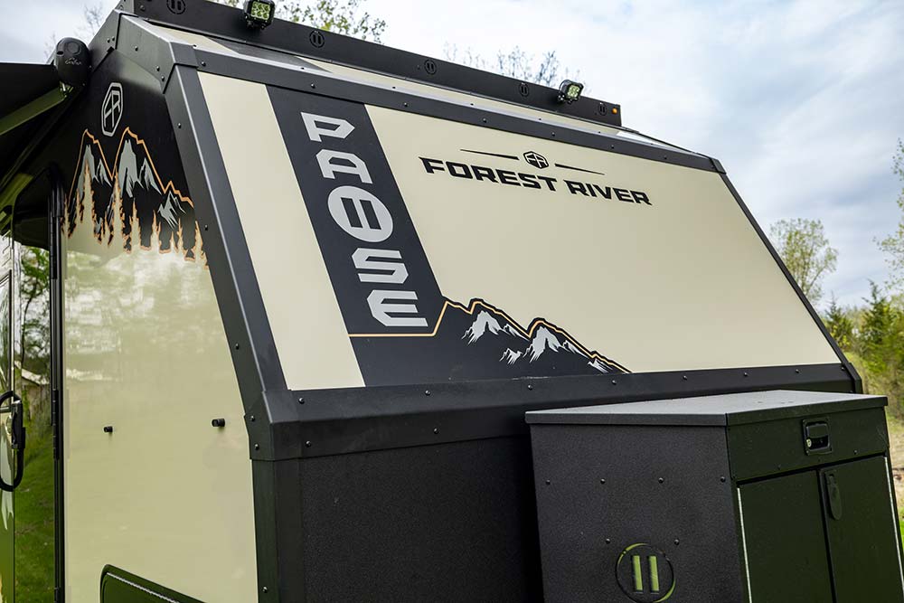 Pause Reboot 14.3 Off-grid Trailer Outdoor Features