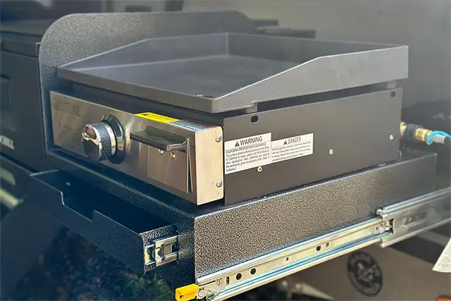 Outdoor Kitchen (Grill/Fridge/Sink) on Pause X, Reboot and Restart models